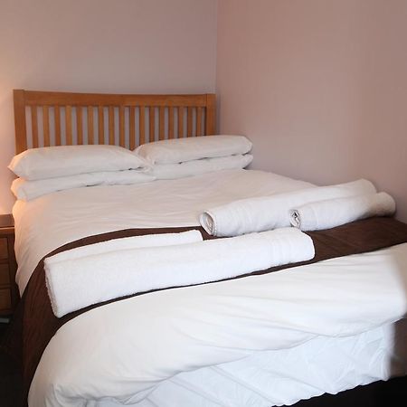 Castleyards Apartment 1 เคิร์กวอลล์ ภายนอก รูปภาพ