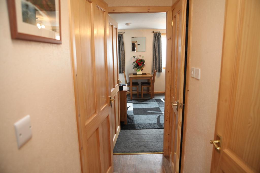Castleyards Apartment 1 เคิร์กวอลล์ ภายนอก รูปภาพ